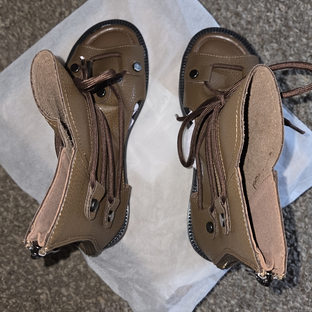 BNIB ! Brown Lace-Up Women's Sandals - Picture 7 of 7